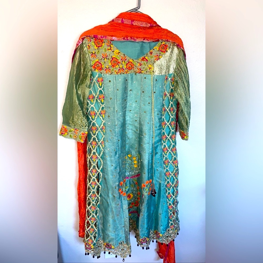 Pret a porter formal outfit (Pakistani) desi wear - Picture 5 of 16